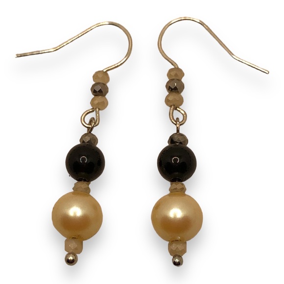 Handmade Vintage faux Pearl and black onyx choker and earrings set - Picture 5 of 5